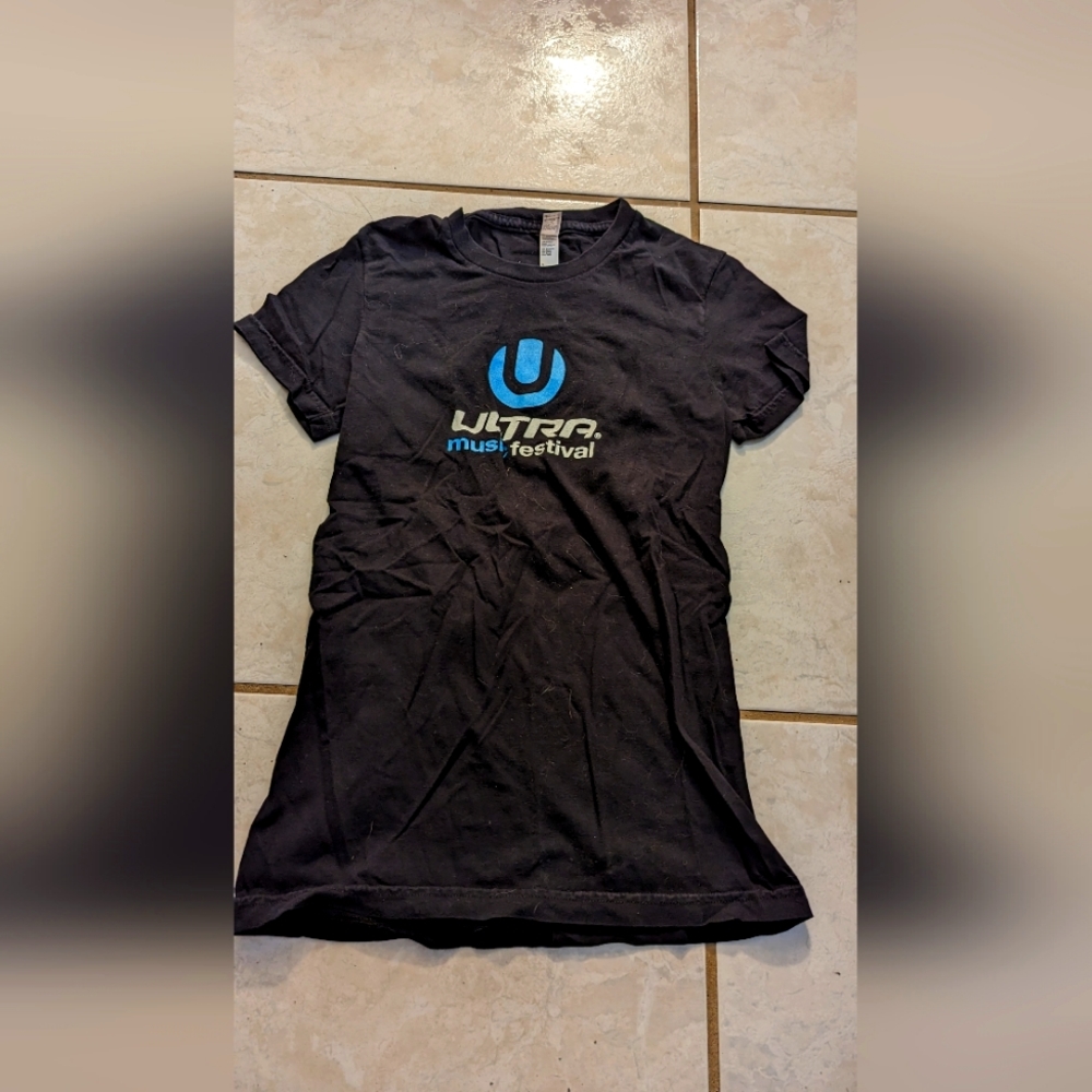 SALE UMF Ultra baby tee early 2000s  Miami size small women's purchased at event